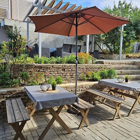 فندق Family House Manolov ابزور المظهر الخارجي الصورة