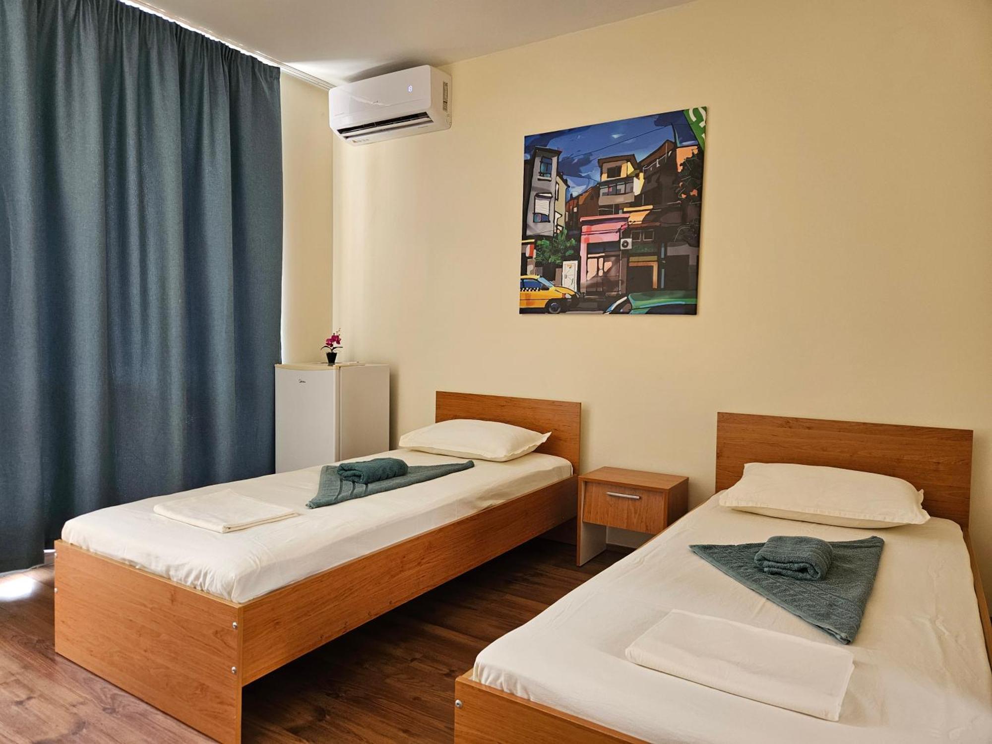 فندق Family House Manolov ابزور المظهر الخارجي الصورة