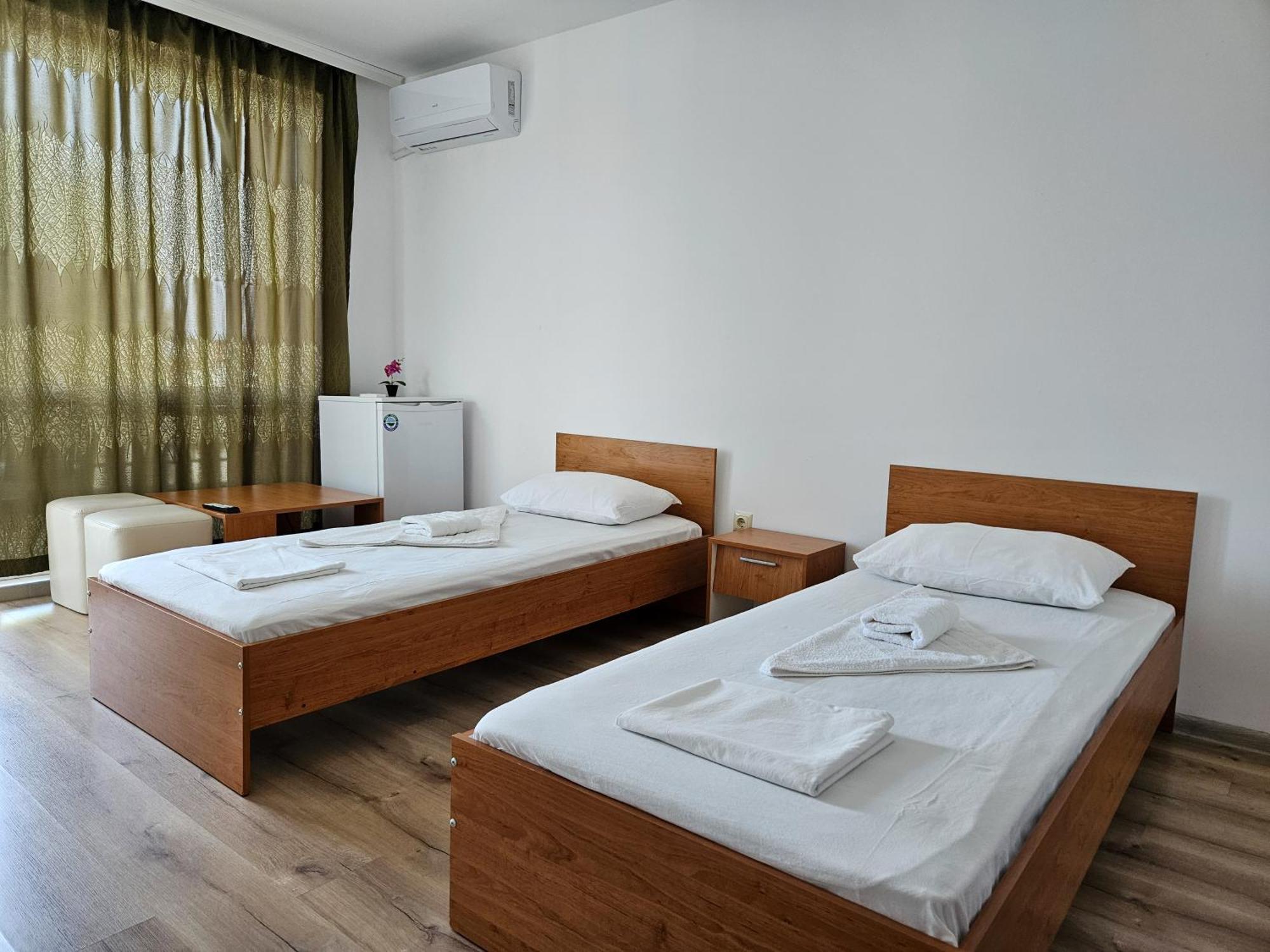 فندق Family House Manolov ابزور الغرفة الصورة